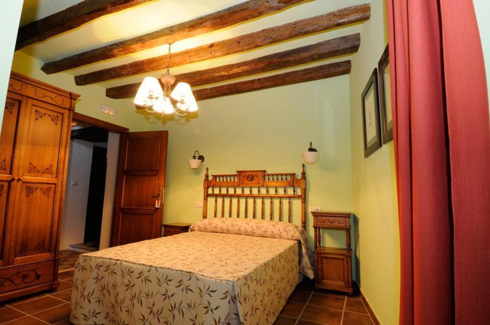 Las Ollerias Deza Room photo